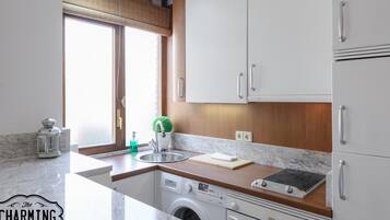 Refrigerador, microondas, horno y lavavajillas