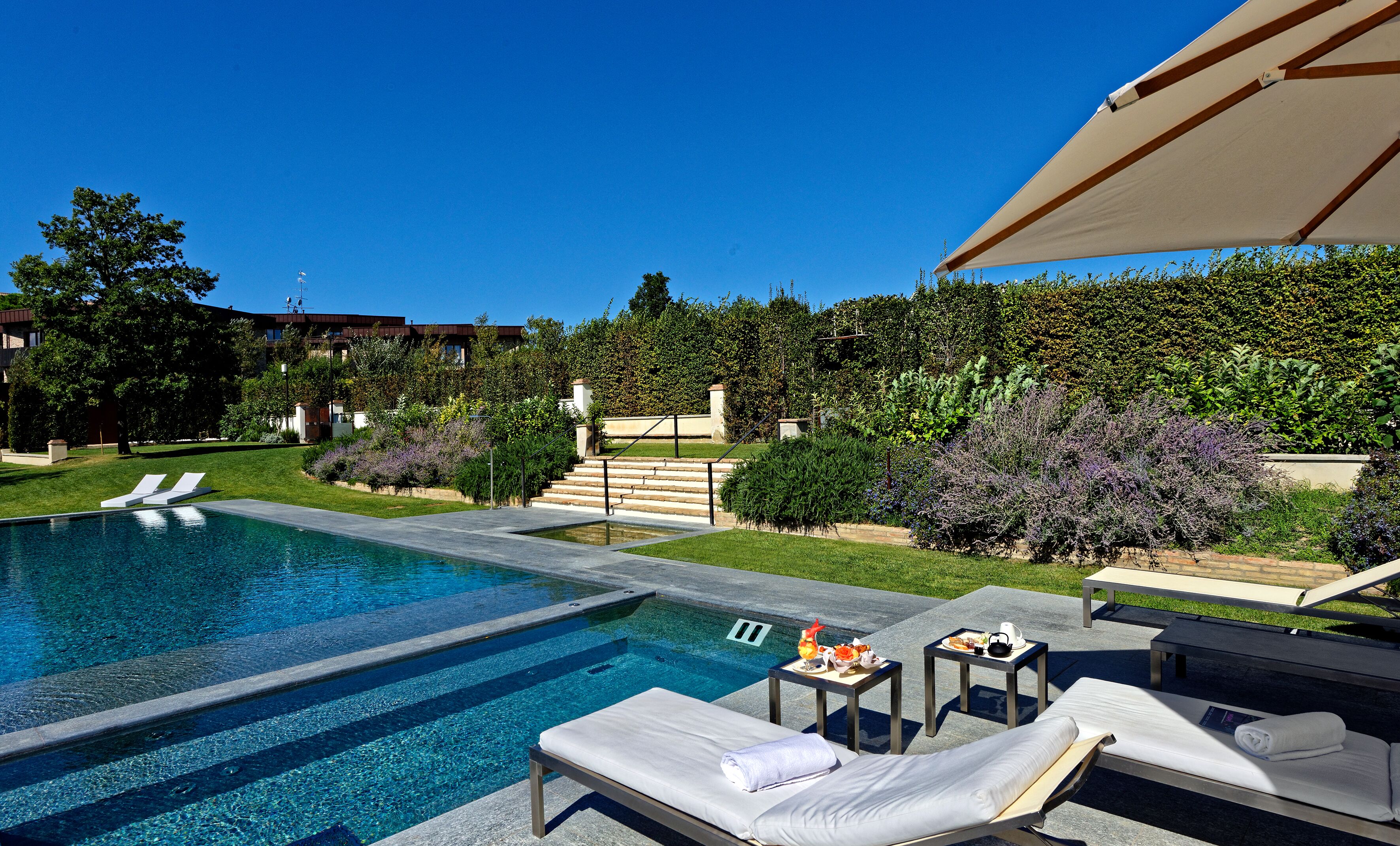 Piscine extérieure, piscine chauffée