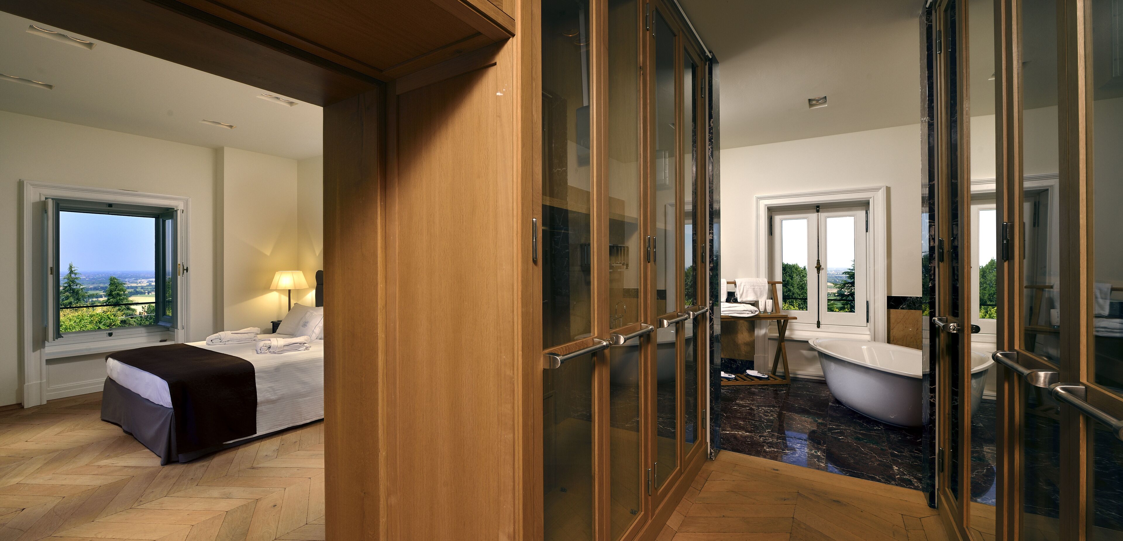 5 Schlafzimmer, Zimmersafe, kostenloses WLAN, Bettwäsche