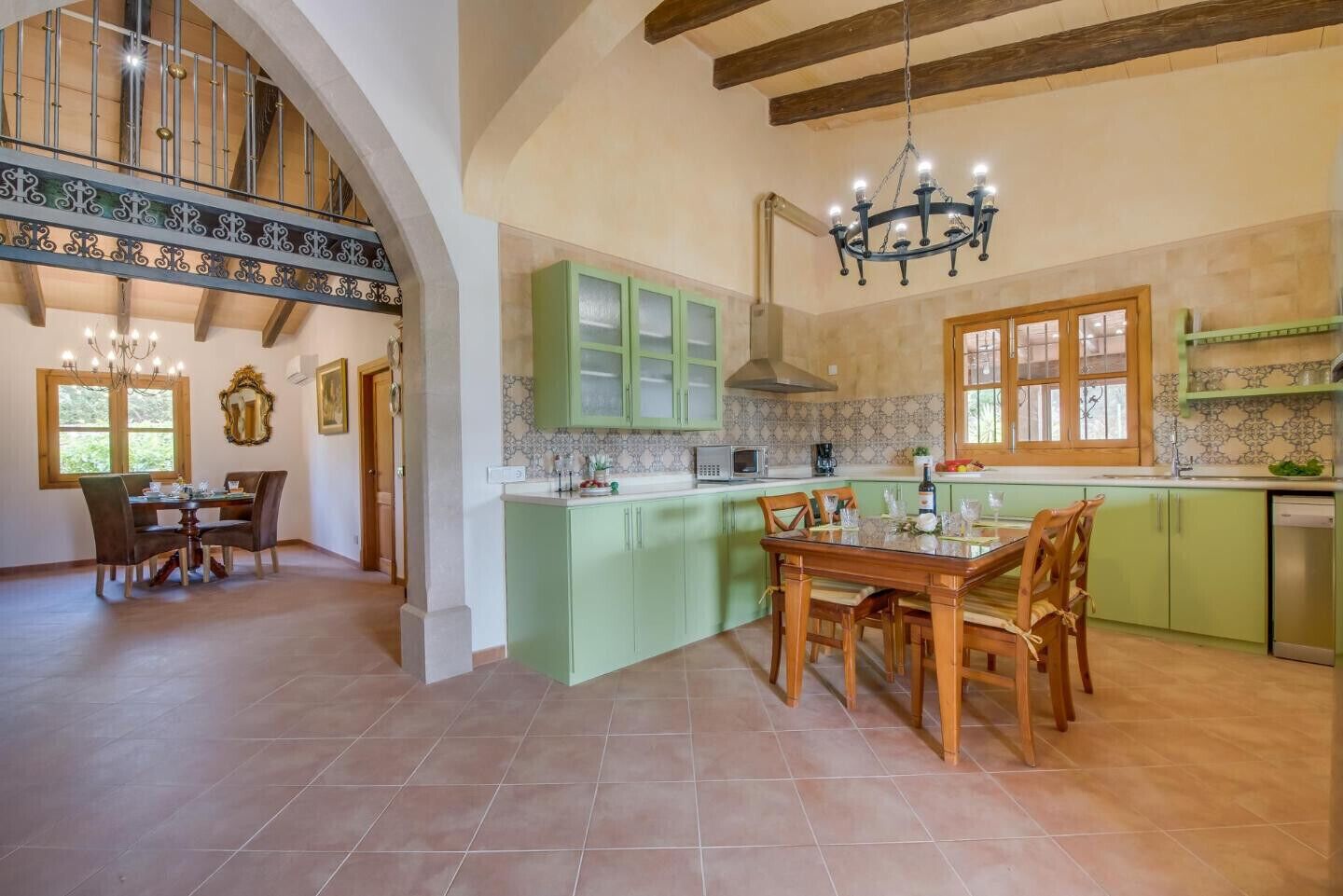 Refrigerador, microondas, horno, lavavajillas