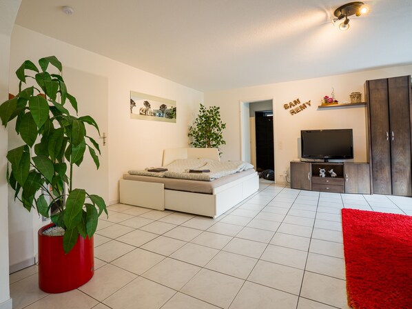 2 habitaciones, tabla de planchar con plancha y wifi gratis 