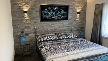 2 chambres, fer et planche Ă repasser, Wi-Fi gratuit, draps fournis