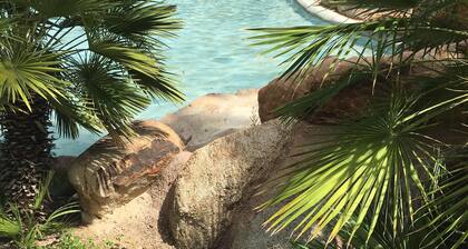 Gym, yr round pool-spa, 2 Bd, 2 Bath, Gated, 9 AM-PM chk in-out