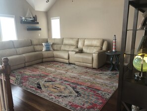 TV, stereo - Gorgeous Beach Block Home in Ortley Beach Seaside Heights  (Seaside Heights)