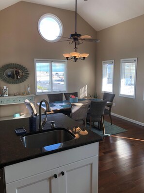 Dining - Gorgeous Beach Block Home in Ortley Beach Seaside Heights (Seaside Heights)