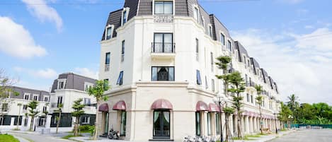 Fachada de la propiedad