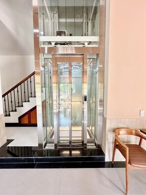 Double Room | Interior - Soleil House Hostel (Hue)