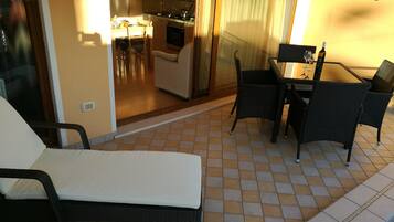 Superior Apartment | Terrace/patio