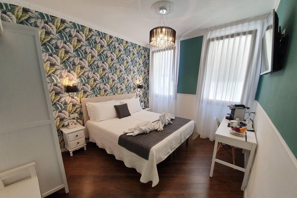 Standard Room | Down duvets, in-room safe, blackout curtains