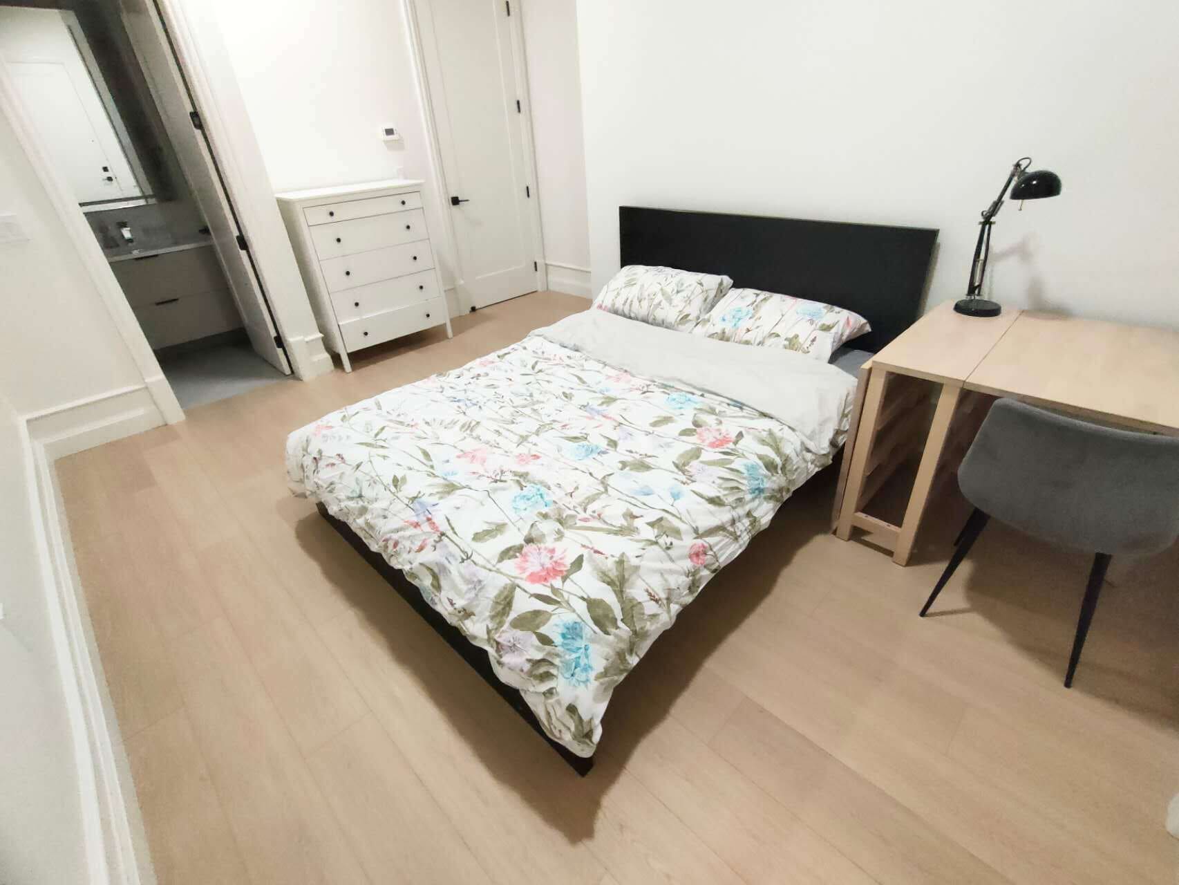 Habitación doble Elite, 1 cama Queen size | Insonorización y wifi gratis 