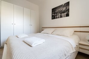 Comfort appartement, 1 slaapkamer | 1 slaapkamer, een bureau, verduisterende gordijnen, geluiddichte muren