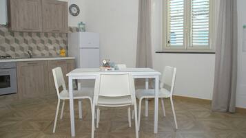 Apartment, 3 Bedrooms | Breakfast area | Daily buffet breakfast (EUR 2.5 per person)