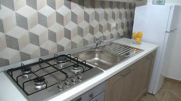 ์ํํธ, ์นจ์ค 3๊ฐ | ์์นจ ์์ฌ ๊ณต๊ฐ | ๋งค์ผ ๋ทํ ์์นจ ์์ฌ(1์ธ๋น EUR 2.5)