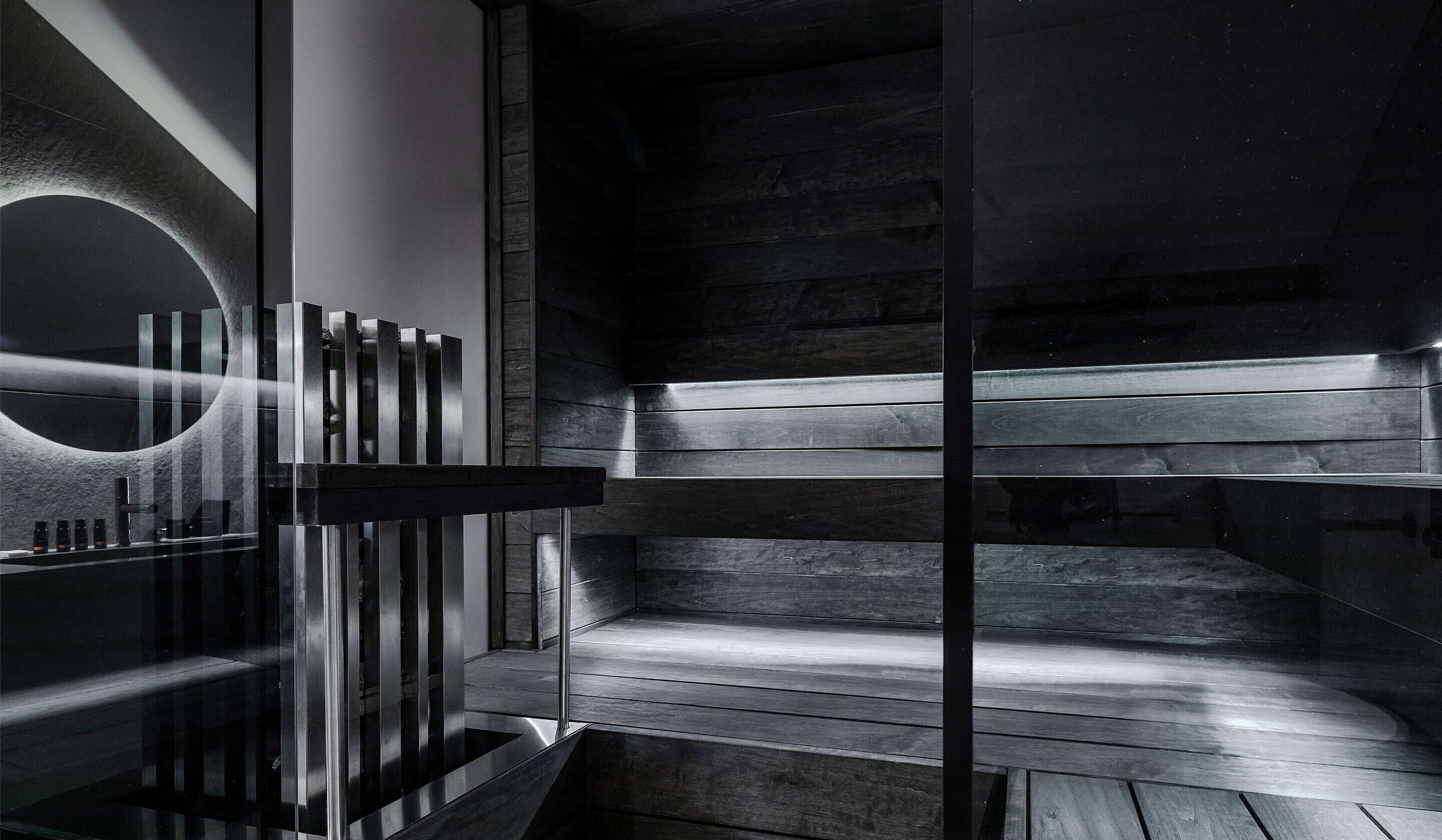 kelo [the dead tree] | egyptian cotton sheets, premium bedding, soundproofing, free wifi