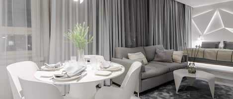 Egyptian cotton sheets, premium bedding, soundproofing, free WiFi