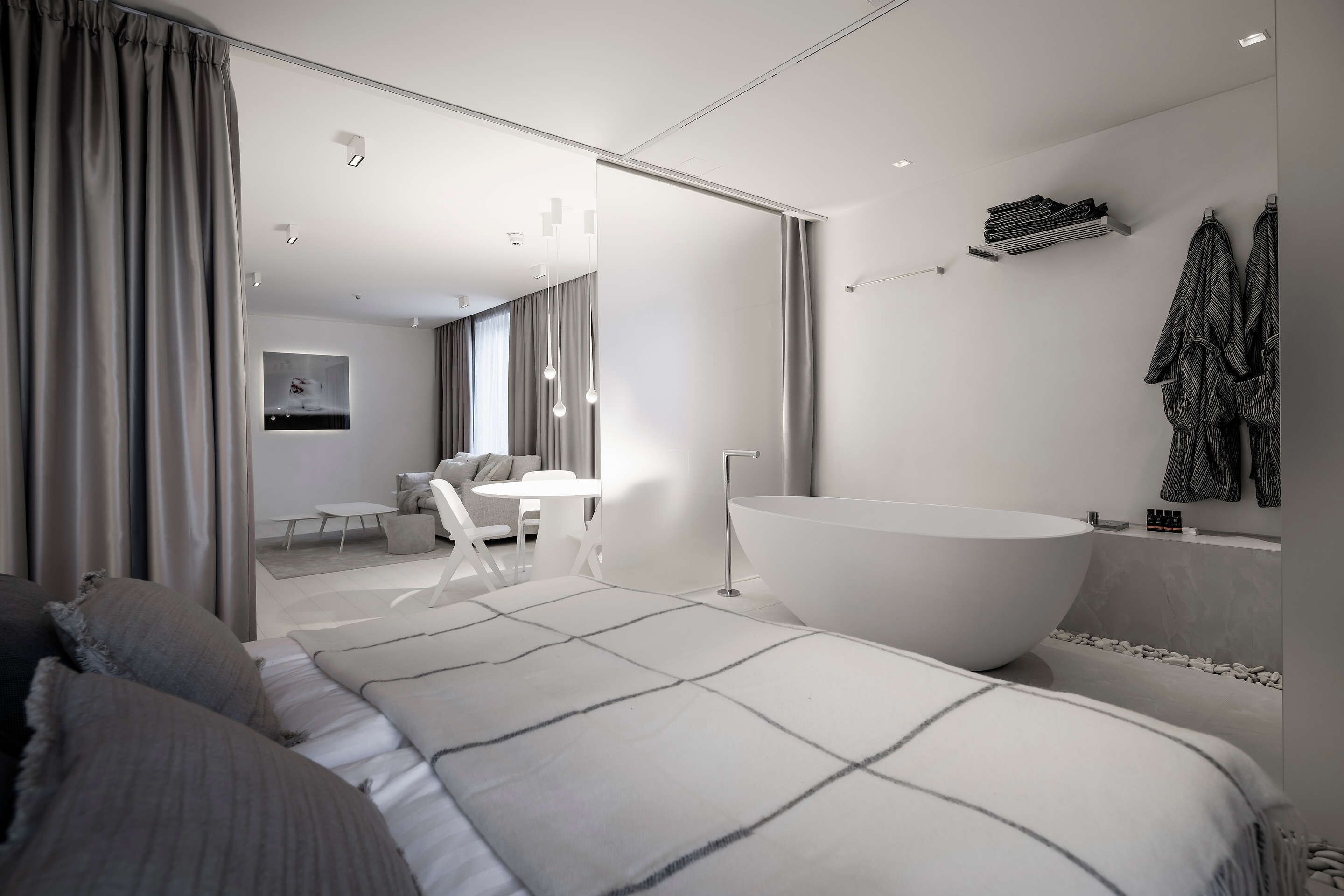 hanki [the snowdrift] | living area | flat-screen tv