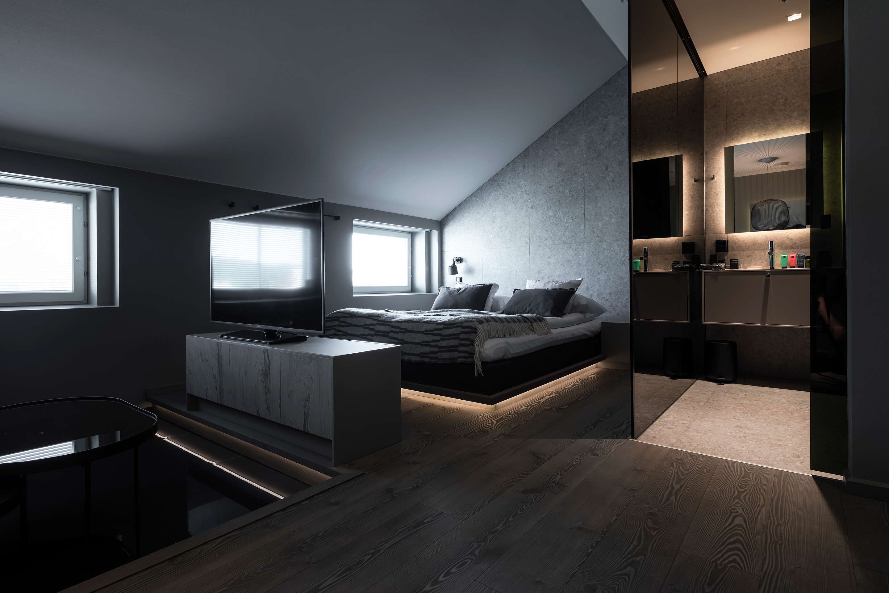 kaltio [the fountain] | living area | flat-screen tv