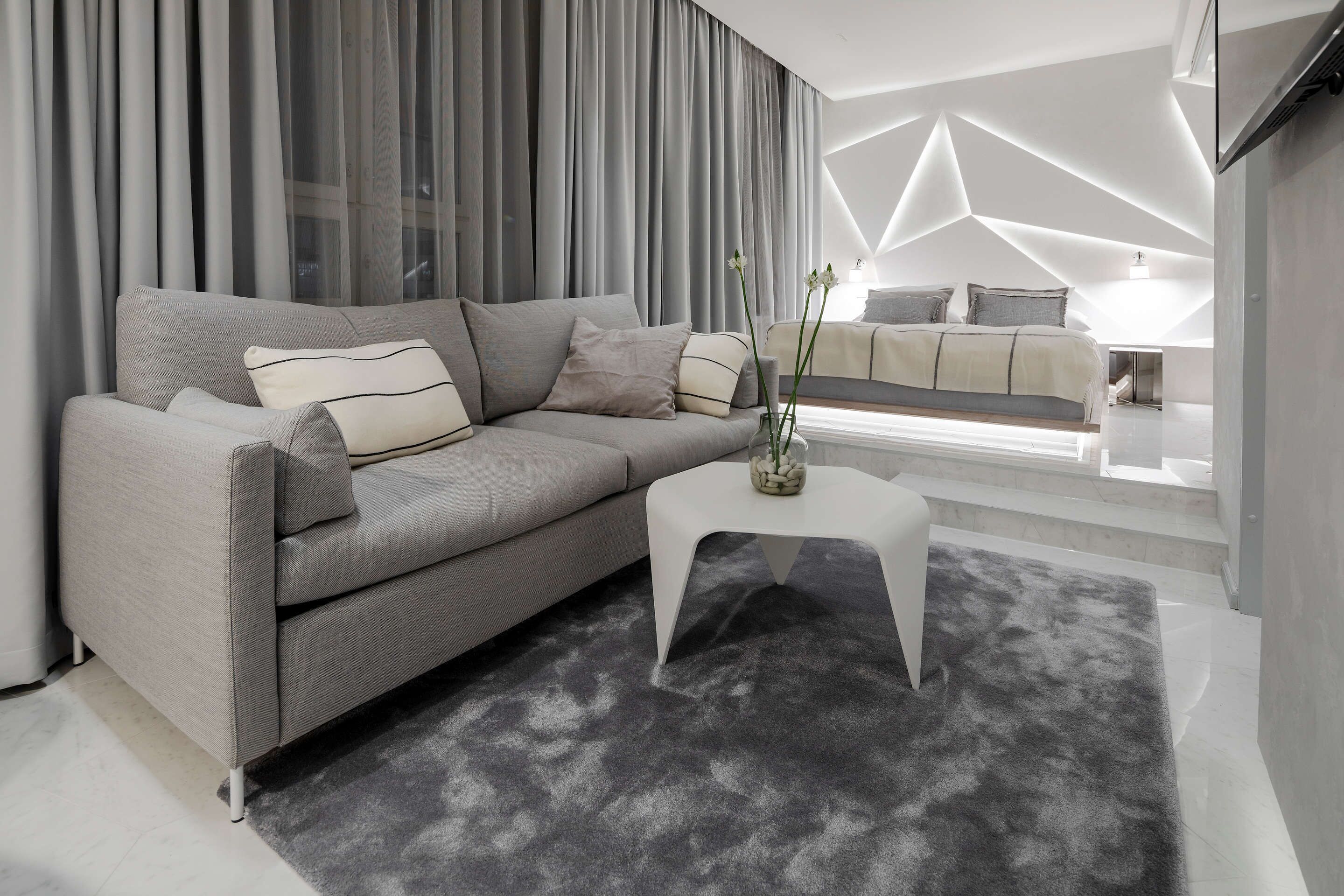 jää [the ice] | living area | flat-screen tv