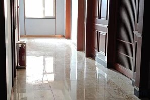 Interior - Danube International Hotel (Qingdao)