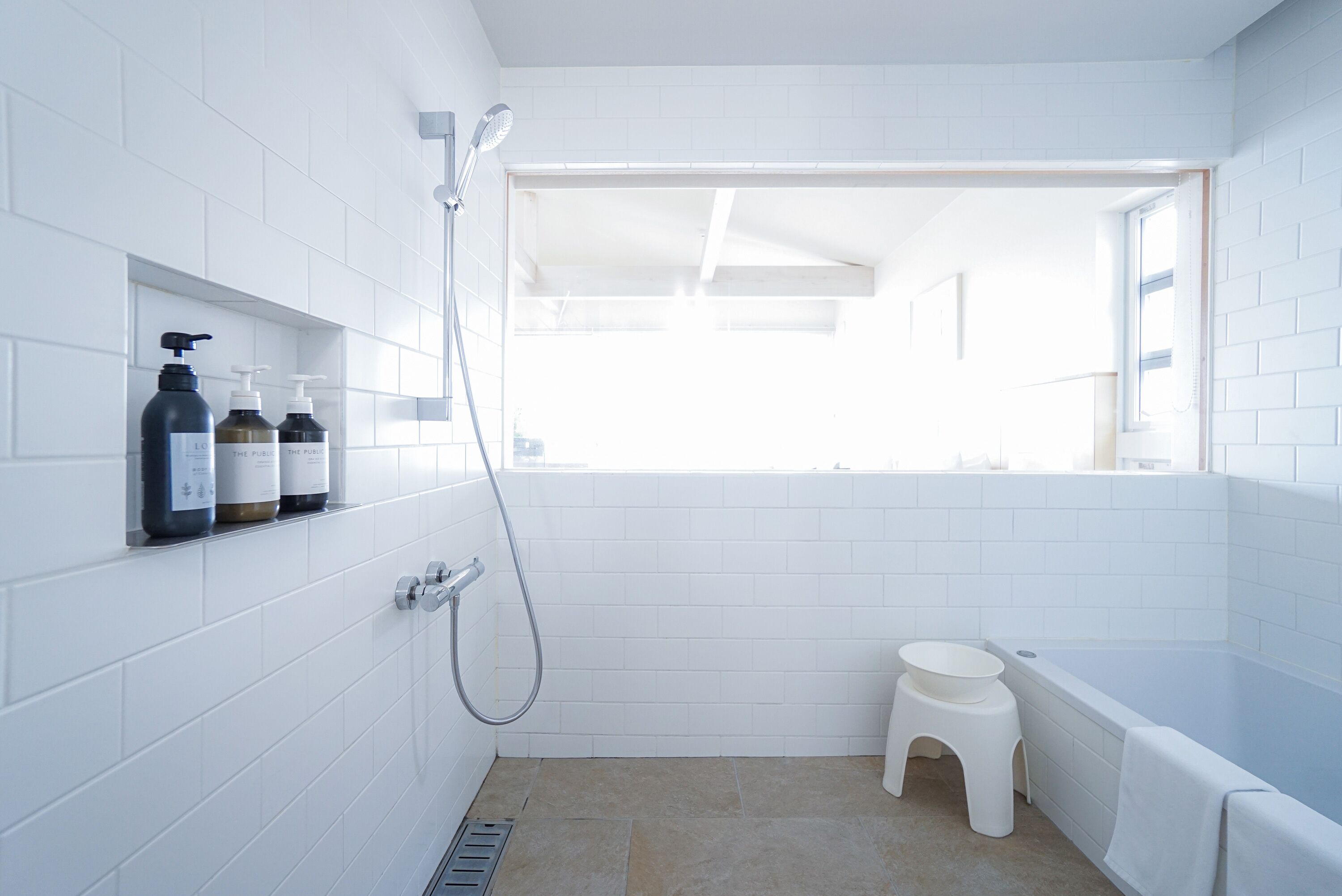 separate bathtub and shower, deep-soaking bathtub, free toiletries