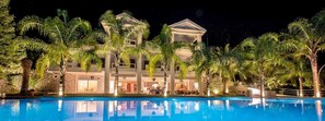 Exterior - Villa Paradizo (Kalamata)