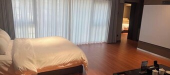 Housing International Hotel