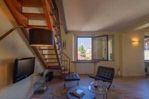 Een televisie en een dvd-speler