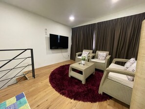 Executive loft - Rest House (Singapore)