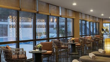 المنشأة من الداخل