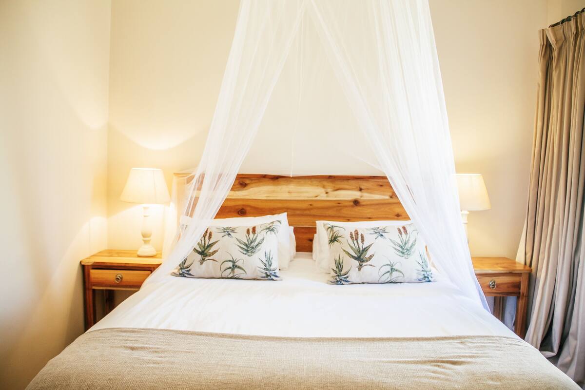 Wifi gratis y ropa de cama