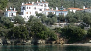 Unclassified image, 5 of 31, button - Argo-Mythos (South Pelion)