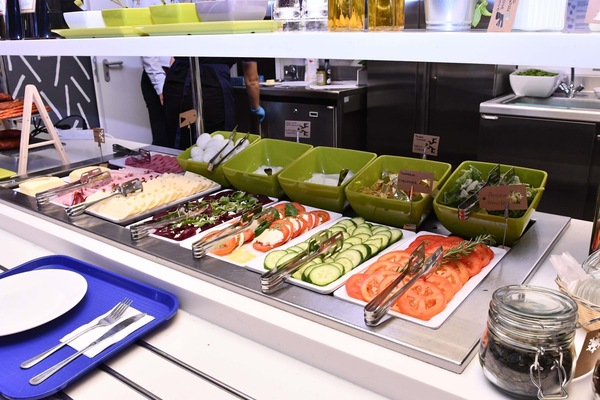 Daily buffet breakfast for a fee