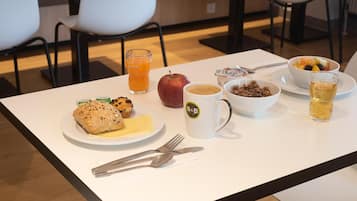 Morgenmadsbuffet hver dag (13.9 EUR pr. person)