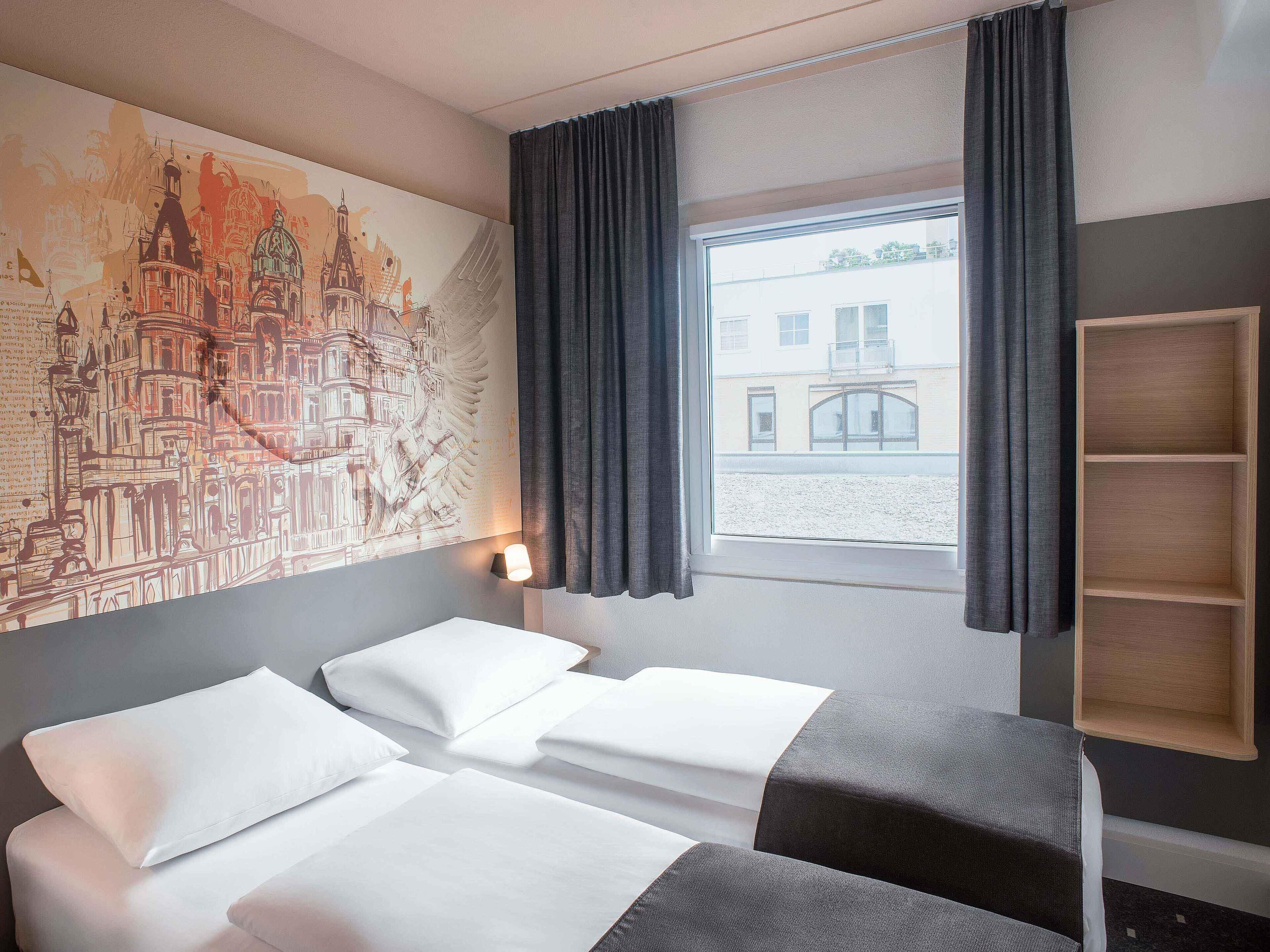 Twin Room | Desk, soundproofing, free WiFi, bed sheets