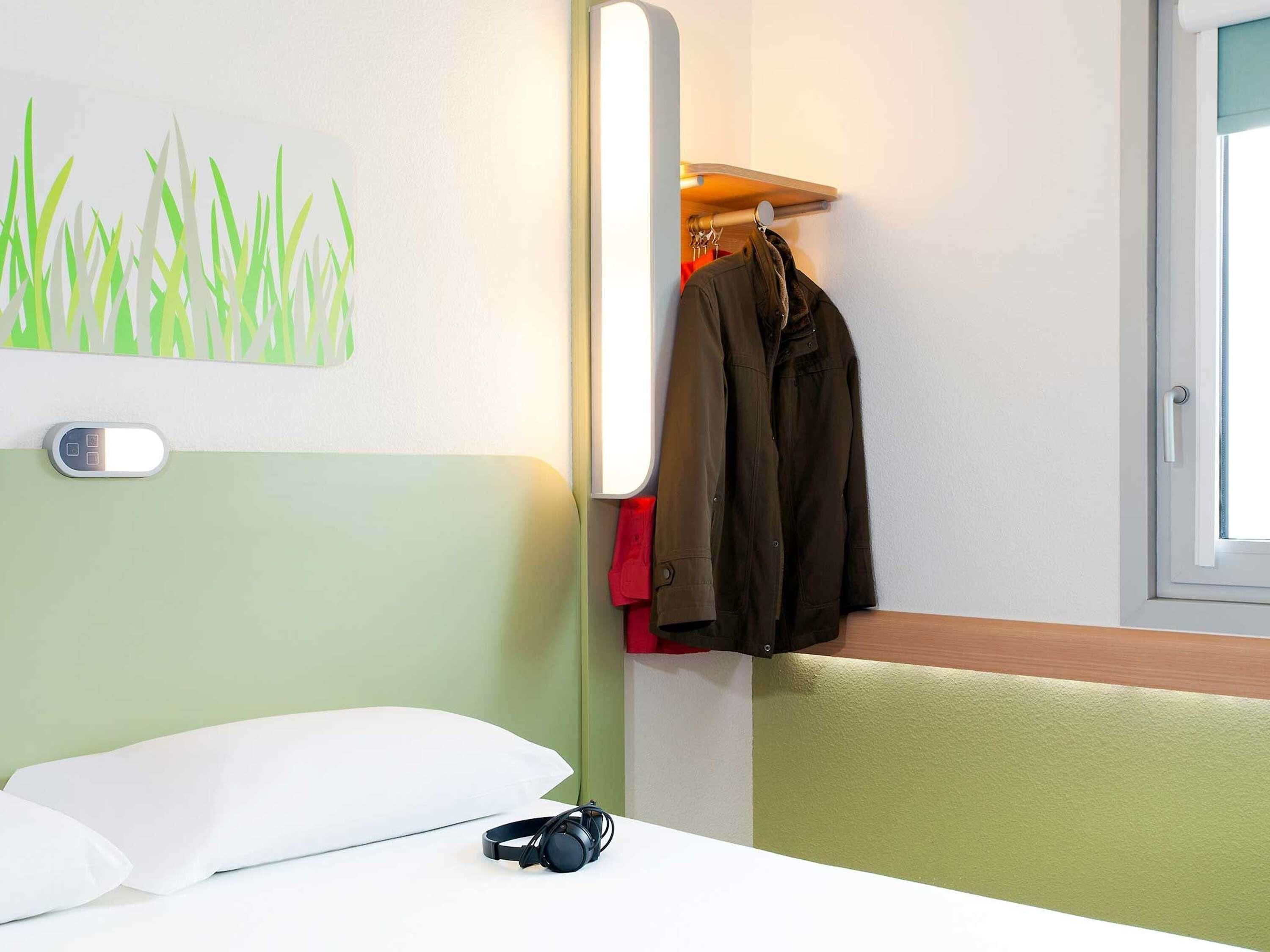 Standard Double Room, 1 Double Bed | Desk, free WiFi, bed sheets