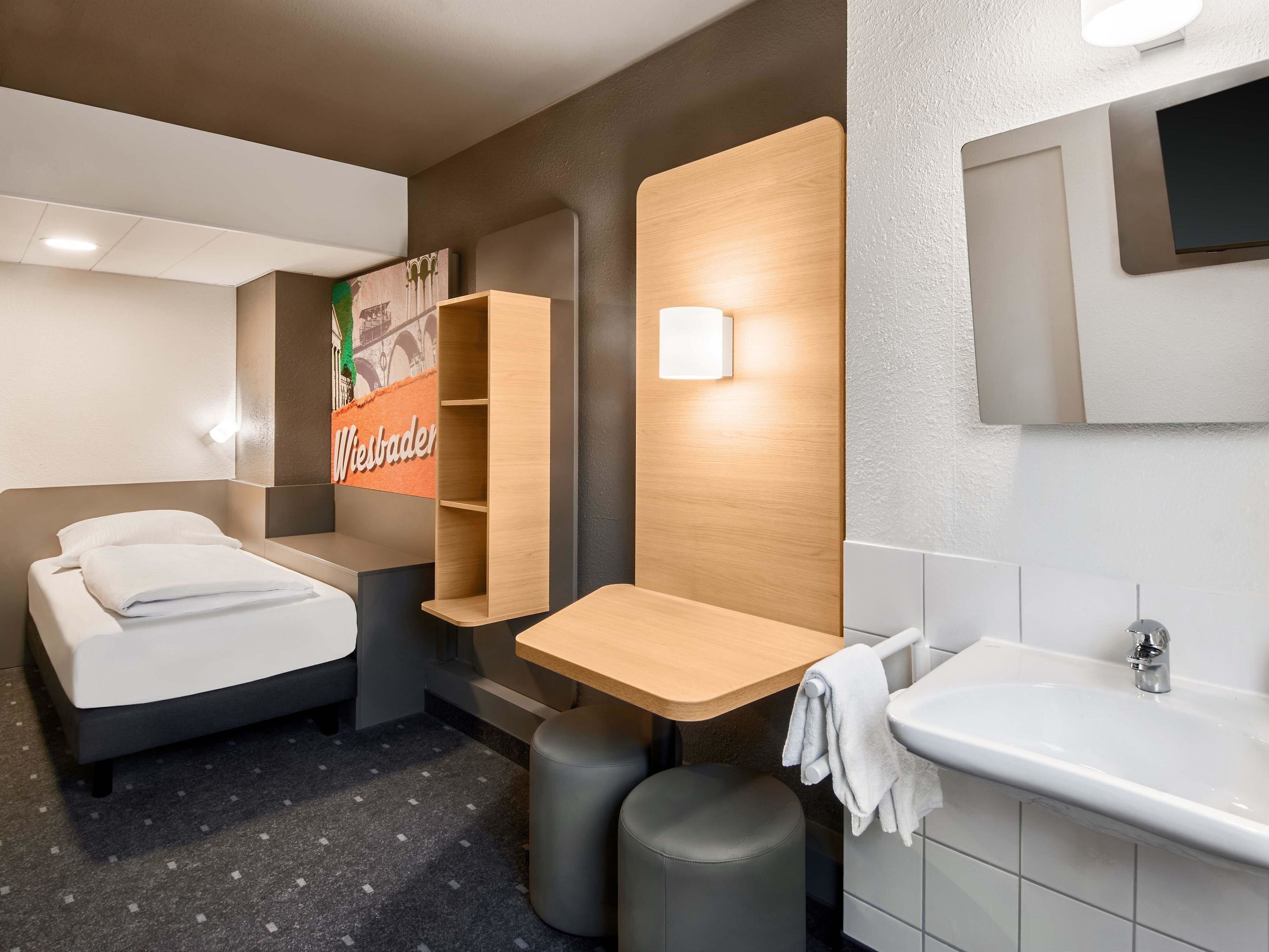 Foto - B&B HOTEL Wiesbaden-Ost