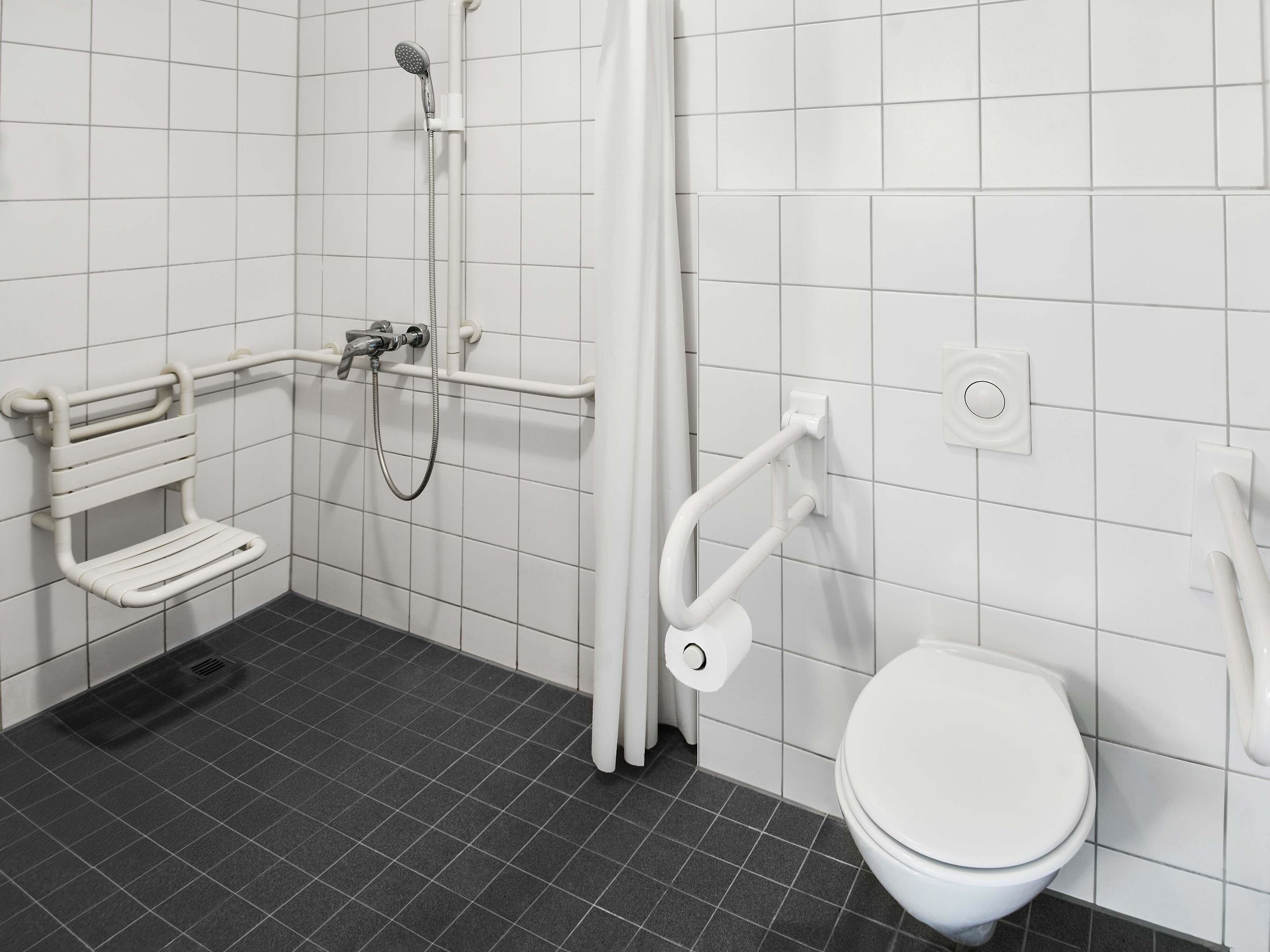 Foto - B&B HOTEL Wiesbaden-Ost