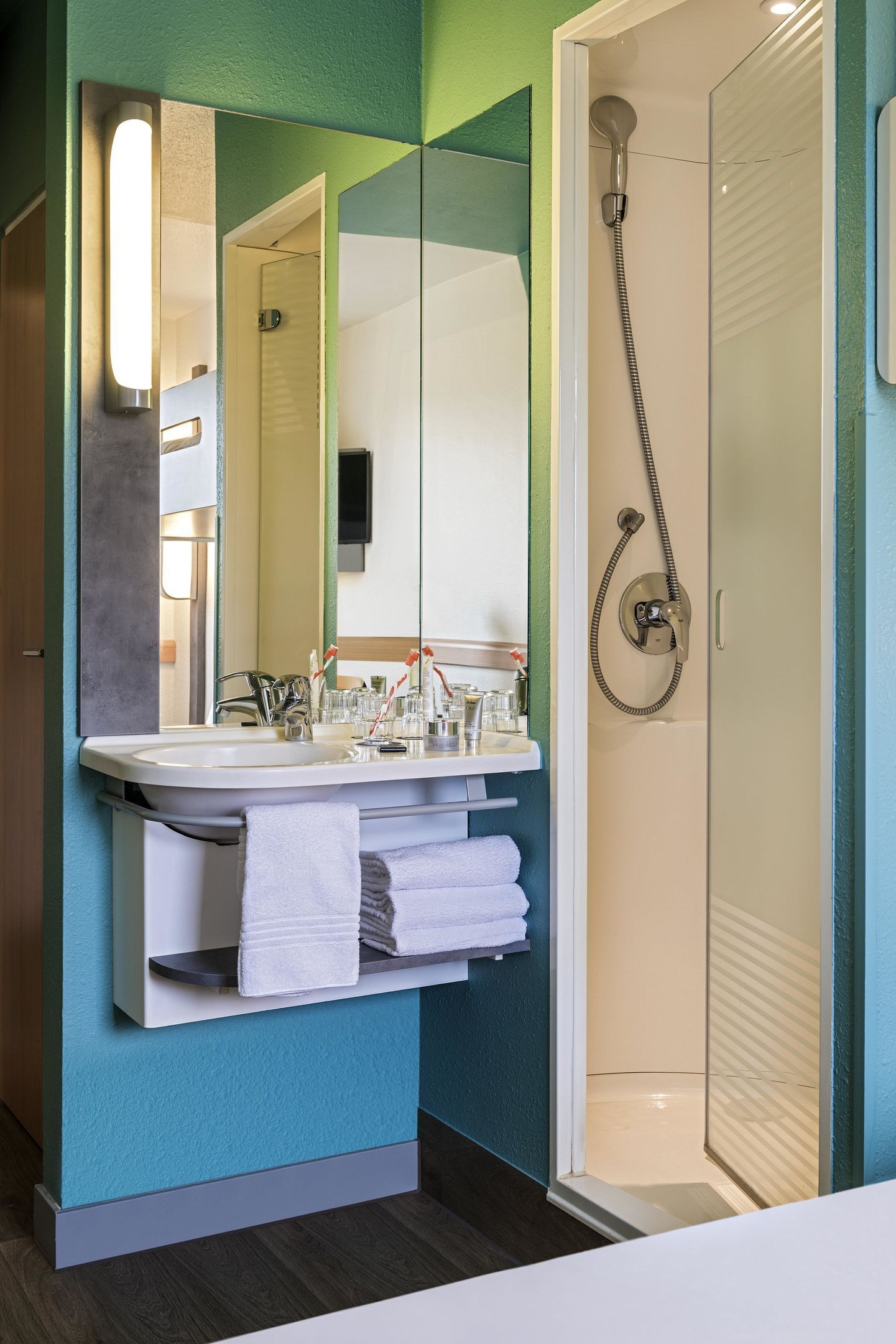 Foto - B&B HOTEL Regensburg-Ost