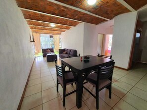 Basic Apartment | Living room