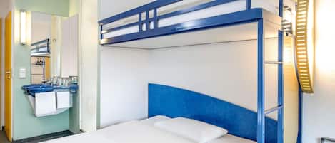 Chambre Standard, 1 lit double | Literie hypoallergénique, rideaux occultants, chambres insonorisées