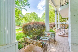 Exterior - Azalea Plantation B&B (Fort Worth)