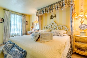 Dobbeltrom for 1 person | 1 soverom, individuelt dekorert og strykejern/-brett