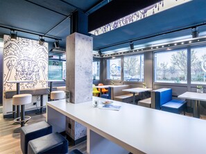 Daily buffet breakfast (EUR 13.9 per person)