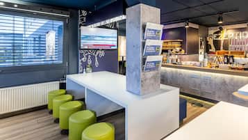 Daily buffet breakfast (EUR 13.9 per person)