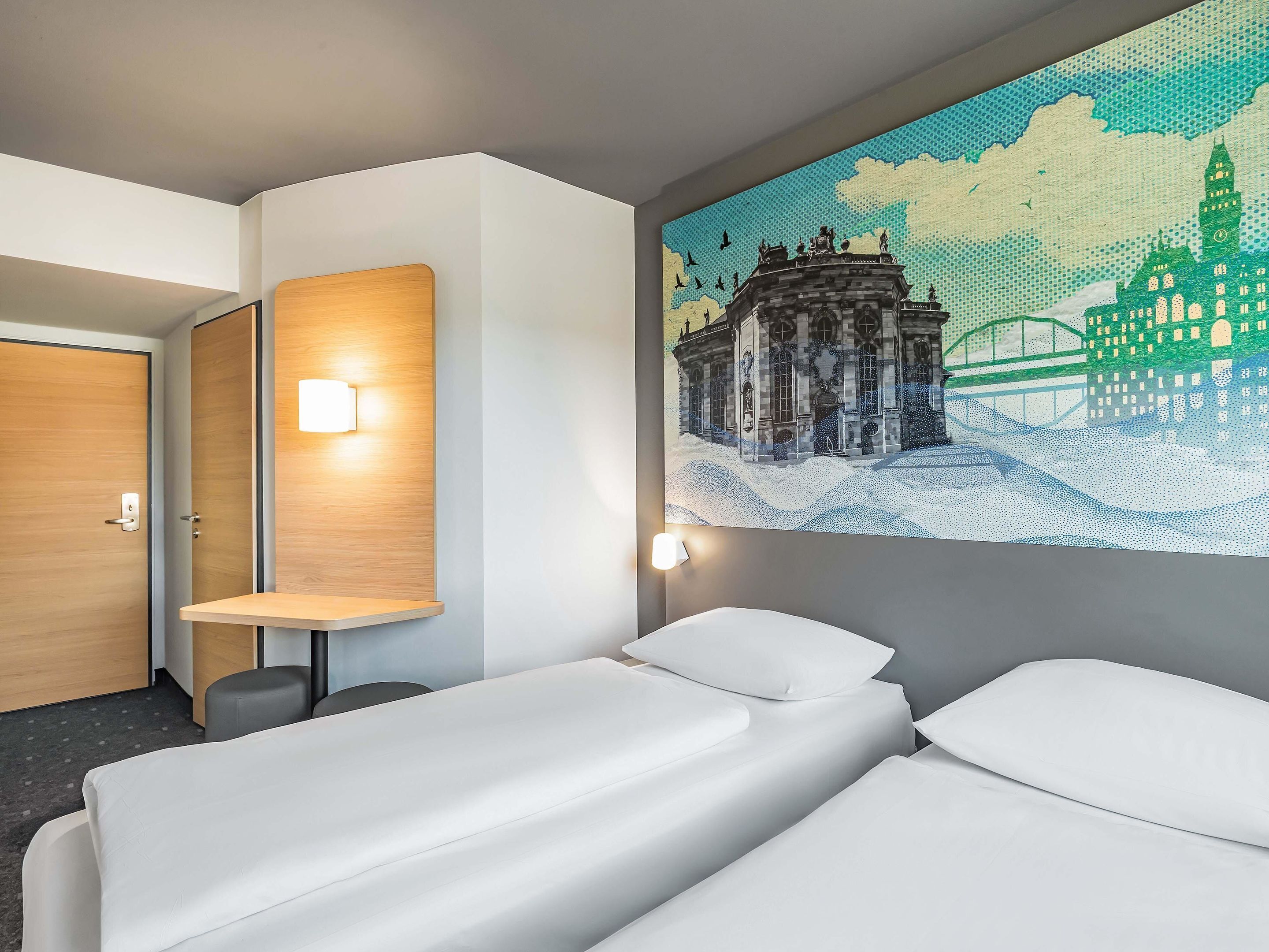 Twin Room | Free WiFi