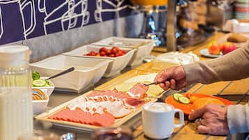 Tägliches Frühstücksbuffet gegen Gebühr