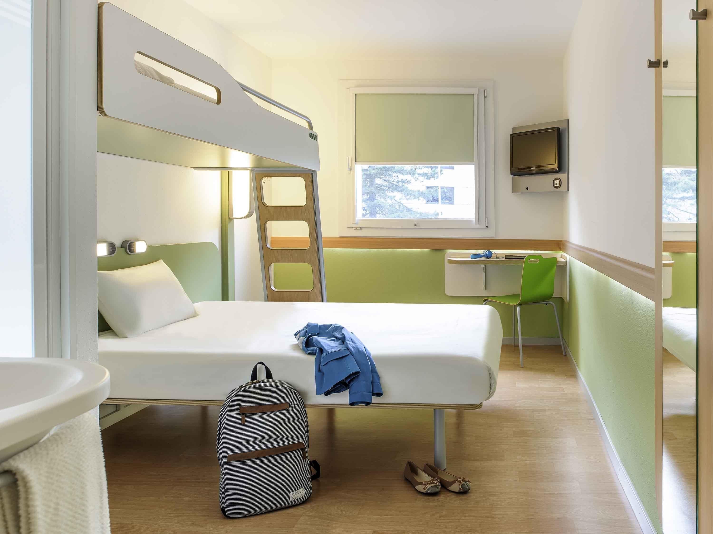 Habitación, 1 cama doble, accesible para personas con discapacidad | Sistema de insonorización, wifi gratis, ropa de cama