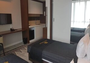 Studio, 2 Einzelbetten, Nichtraucher | Zimmersafe, Schreibtisch, Bügeleisen/Bügelbrett, kostenloses WLAN