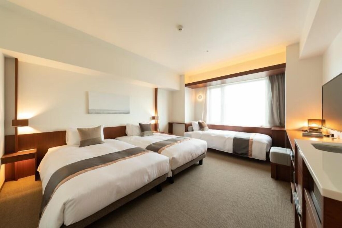 Down duvets, in-room safe, blackout curtains