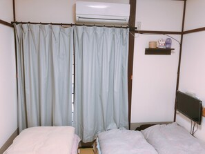 House, 2 Bedrooms | 2 bedrooms, iron/ironing board, free WiFi - Ryokoheya Awajikan (Osaka)